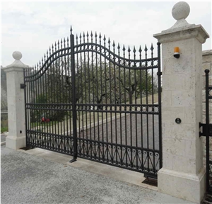 Bush-Hammered Travertine Gate Post Column