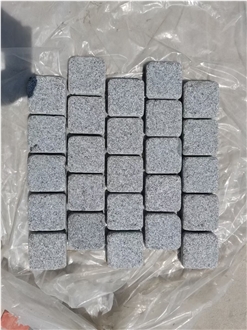 G654 Dark Grey Natural Pavement Setts