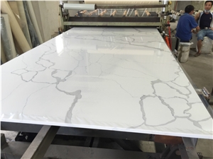 Sq111-Unique Calacatta Book Matched Quartz Slabs & Tiles