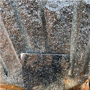 Tiger Black Granite Blocks